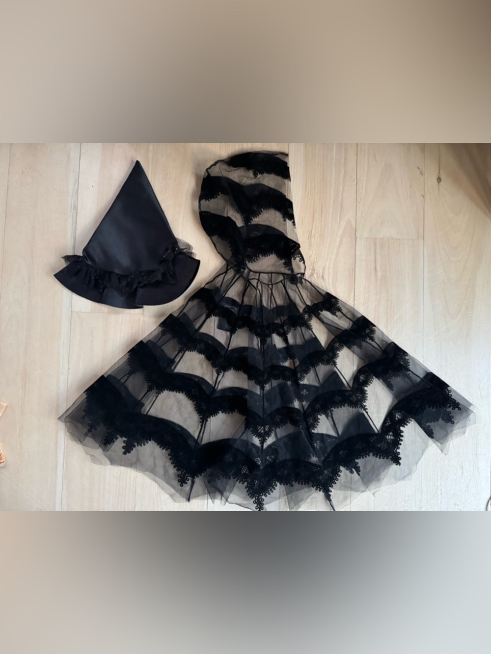 H&M Witches Costume Cape and Hat